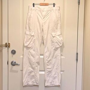 3/$30 EUC H&M Divided 6 White 100% Cotton Cargo Pants